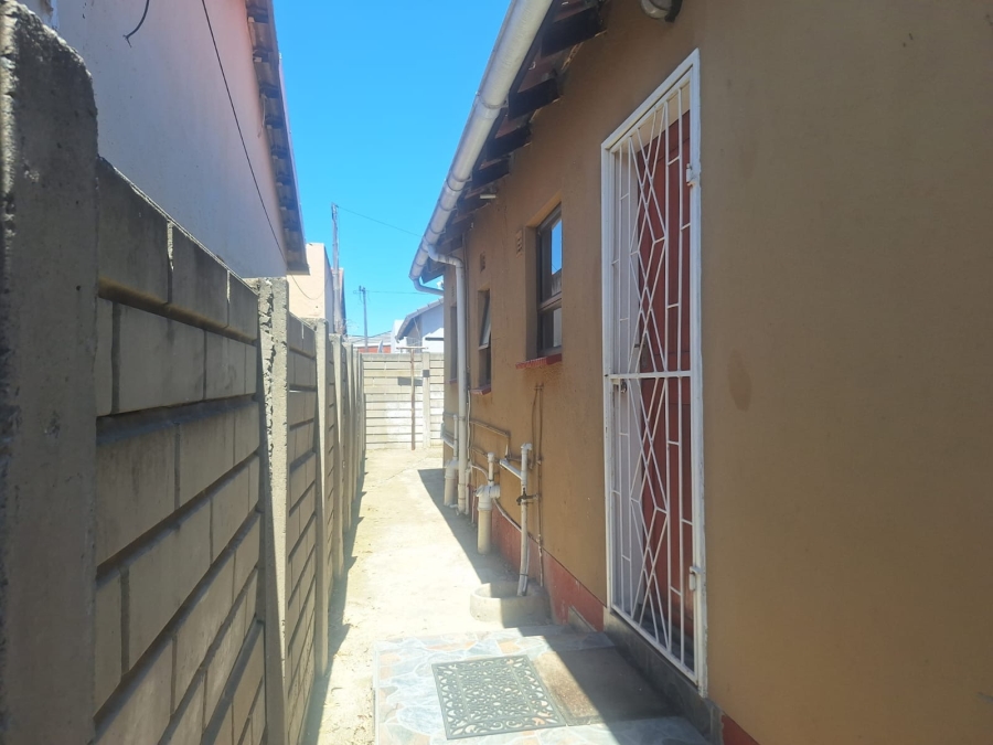 2 Bedroom Property for Sale in Zwelitsha Zone 1 Eastern Cape